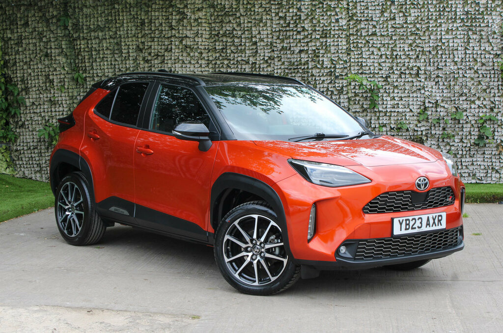 Toyota Yaris Cross Gr Sport Black