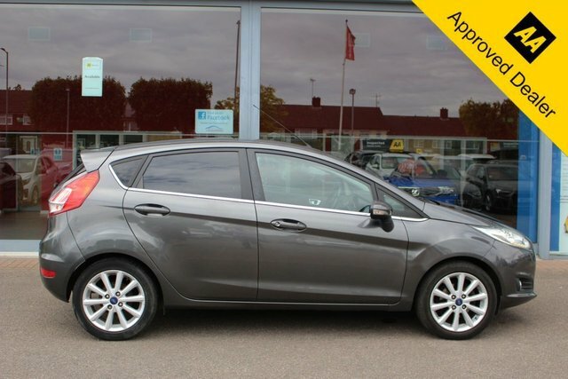 Ford Fiesta 1.0T Ecoboost Titanium Hatchback LY16GCZ Grey #2