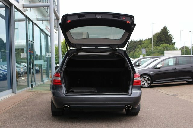 Mercedes-Benz E Class E220 Cdi Blueefficiency Avantgarde Ed125 5-Door White #8