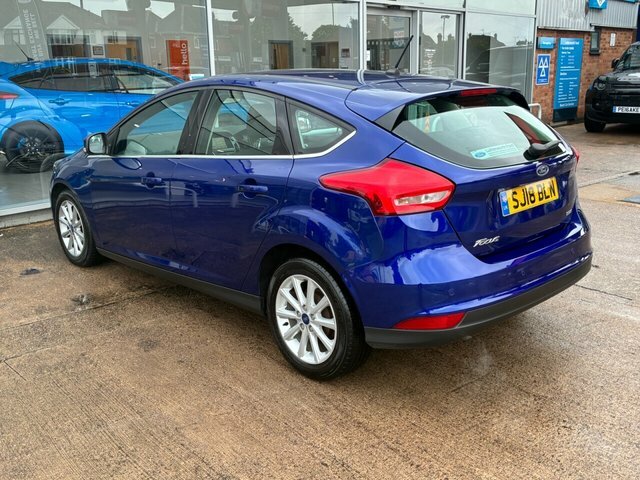 Ford Focus Titanium Blue #6