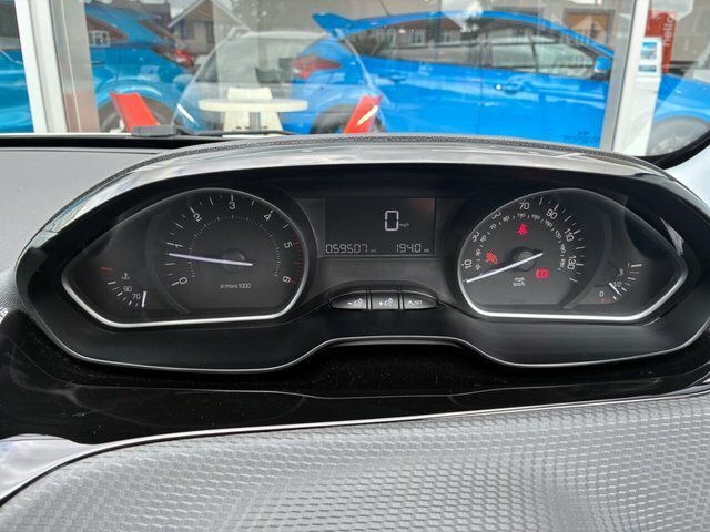 Peugeot 2008 Bluehdi Active Suv Grey #17