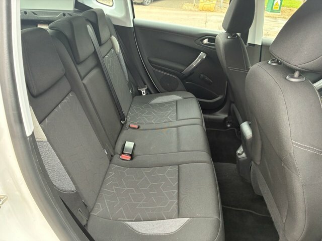 Peugeot 2008 Bluehdi Active Suv Grey #13