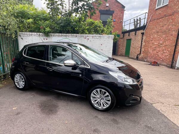 Peugeot 208 1.2 Puretech 82 Tech Edition Start Stop Grey #3