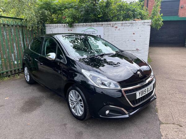 Peugeot 208 1.2 Puretech 82 Tech Edition Start Stop Grey #21