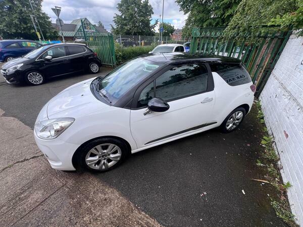 Citroen DS3 1.6 E-hdi Airdream Dstyle Euro 5 Ss White #2