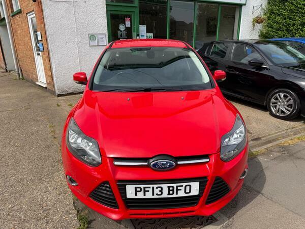Ford Focus Ecoboost Zetec S Estate Grey #8