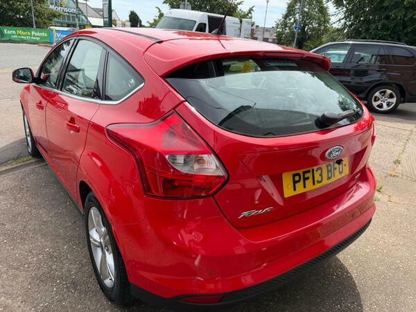 Ford Focus Ecoboost Zetec S Estate Grey #5