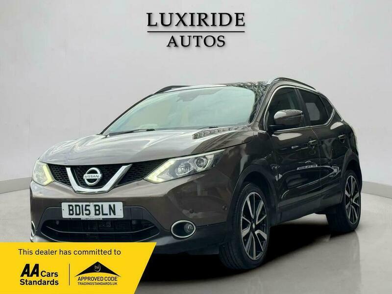 Nissan Qashqai 1.2 Dig-t Tekna Xtron Beige