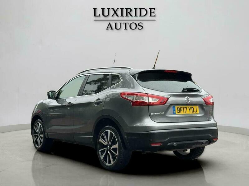 Nissan Qashqai 1.2 Dig-t Tekna Xtron Grey #4