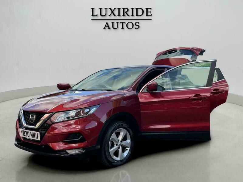 Nissan Qashqai 1.3 Dig-t Acenta Premium Red #2