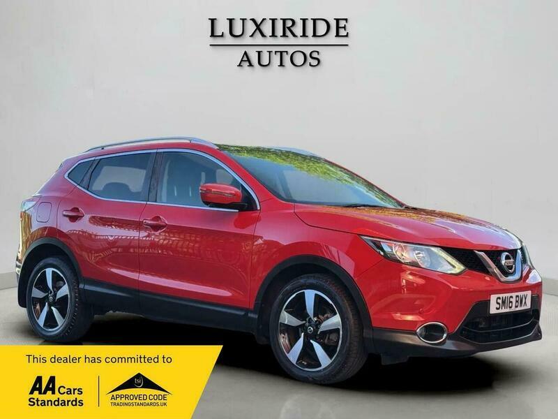 Nissan Qashqai 1.2 Dig-t N-connecta Xtron Red