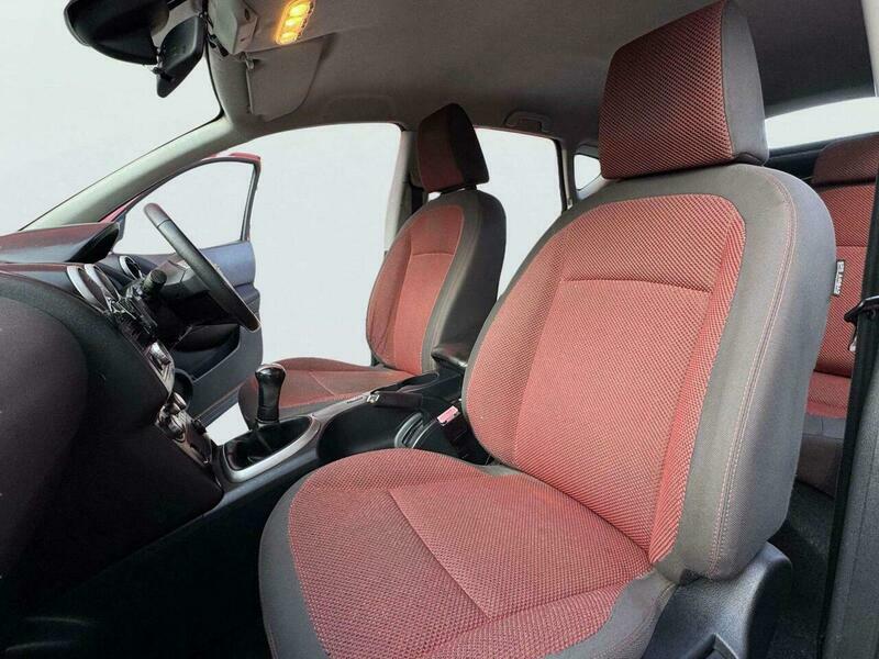 Nissan Qashqai Hatchback Blue #44