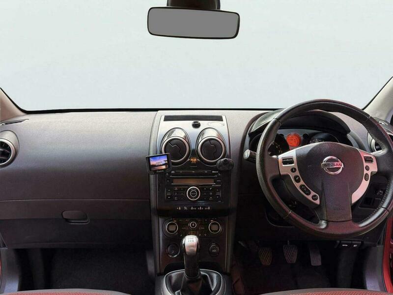 Nissan Qashqai Hatchback Blue #24