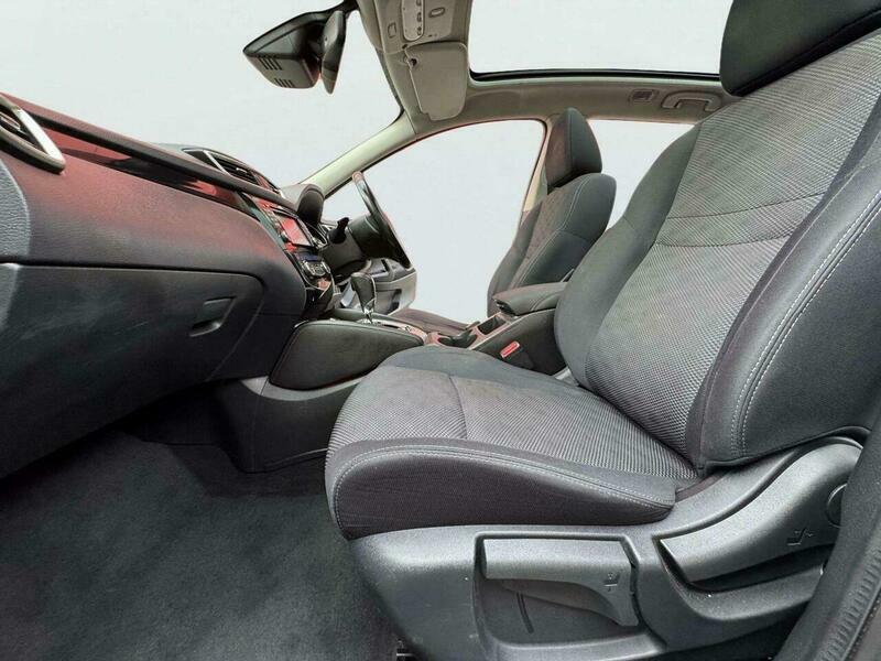 Nissan Qashqai N-tec Beige #40
