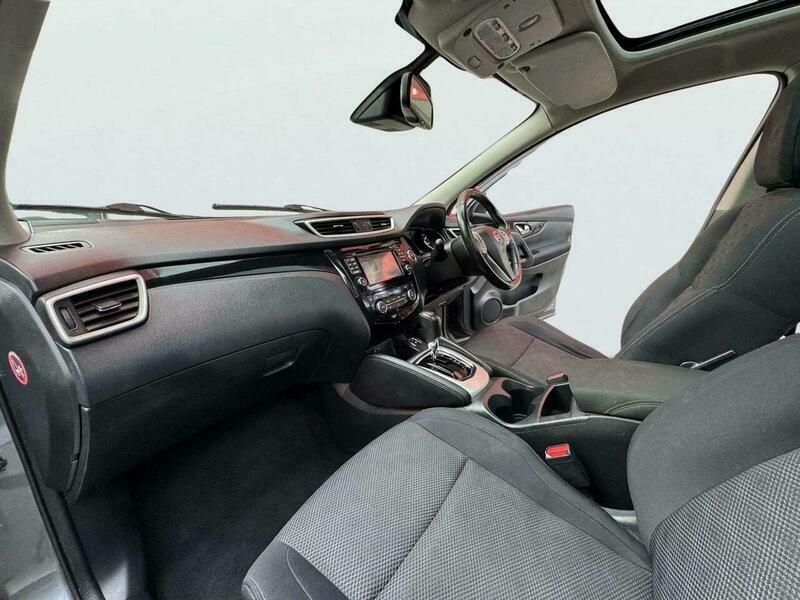 Nissan Qashqai N-tec Beige #46