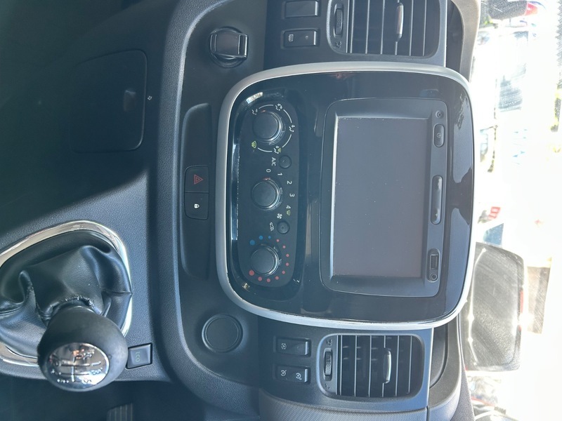 Renault Trafic 1.6 Sl27 Energy Dci Grey #16