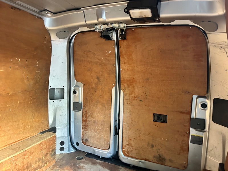 Nissan NV200 Panel Van White #17