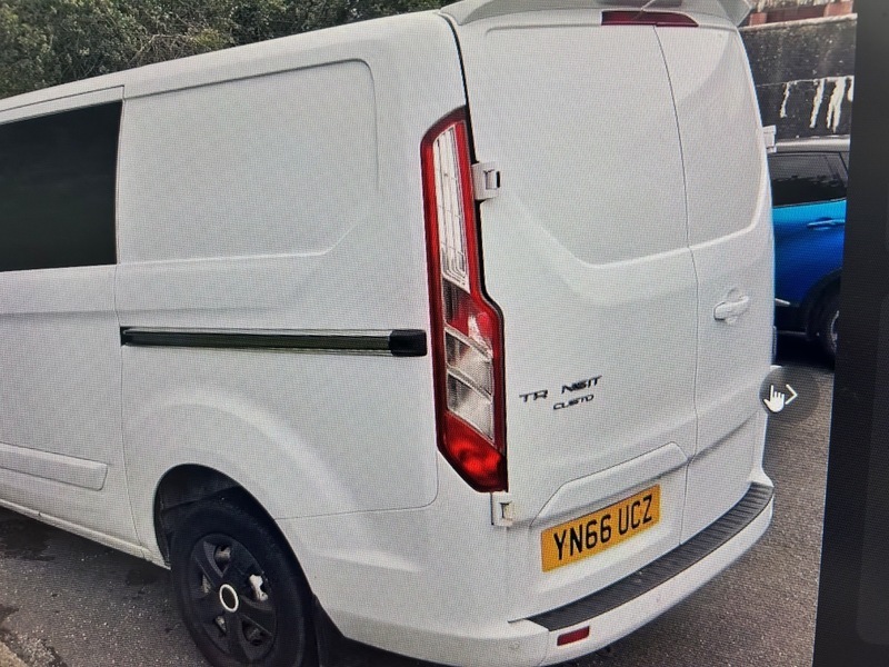 Ford Transit Custom 2.0 Tdci 170Ps Low Roof Dcab Limited Van - Only 5 Grey #2