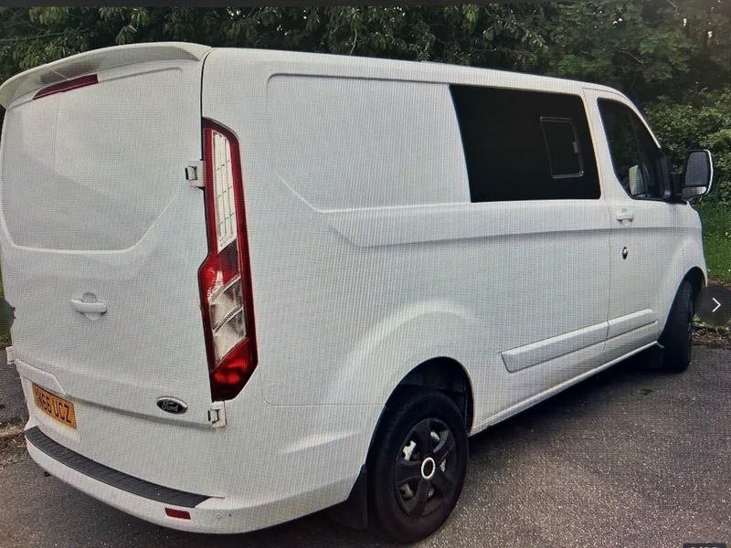 Ford Transit Custom 2.0 Tdci 170Ps Low Roof Dcab Limited Van - Only 5 Grey #3