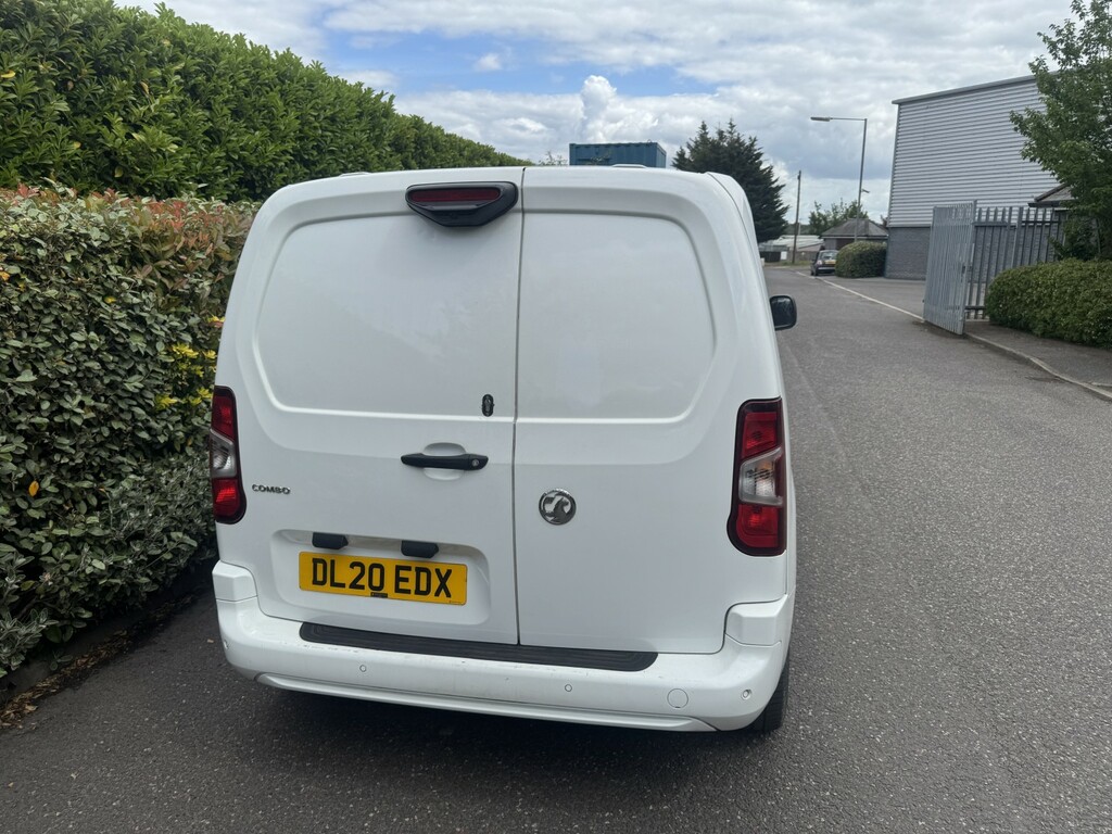 Vauxhall Combo 1.5 Turbo D 2000 Sportive 2020 White #5