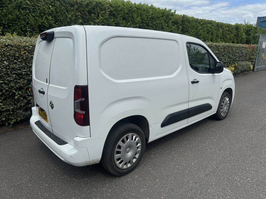 Vauxhall Combo 1.5 Turbo D 2000 Sportive 2020 White #6