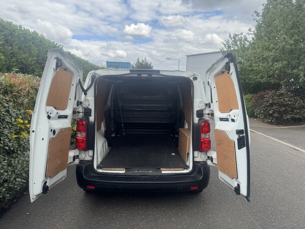 Vauxhall Vivaro 1.5 Turbo D 2700 Dynamic 2020 BD20YFV White #5