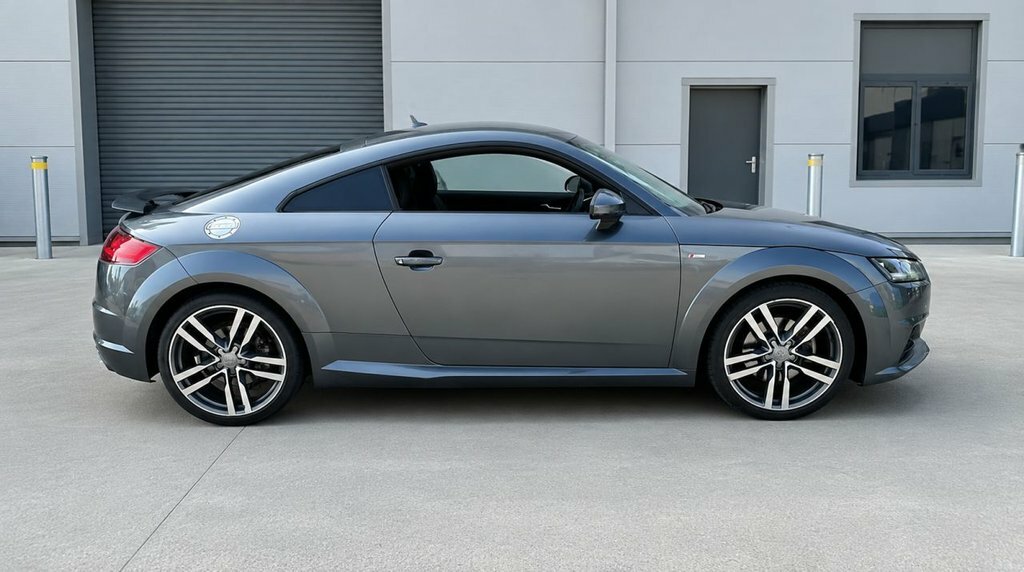 Audi TT 2L S Line Grey #2