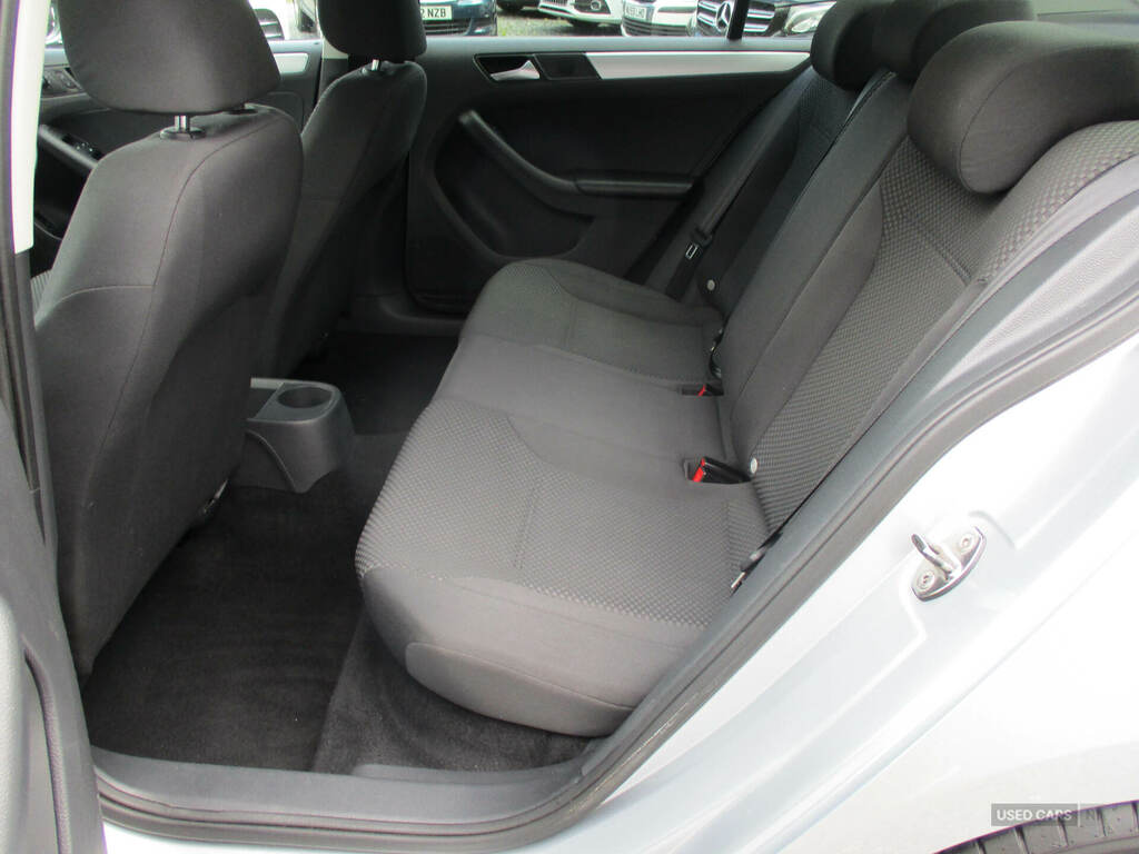 Volkswagen Jetta Tdi Bluemotion Tech Se Blue #10
