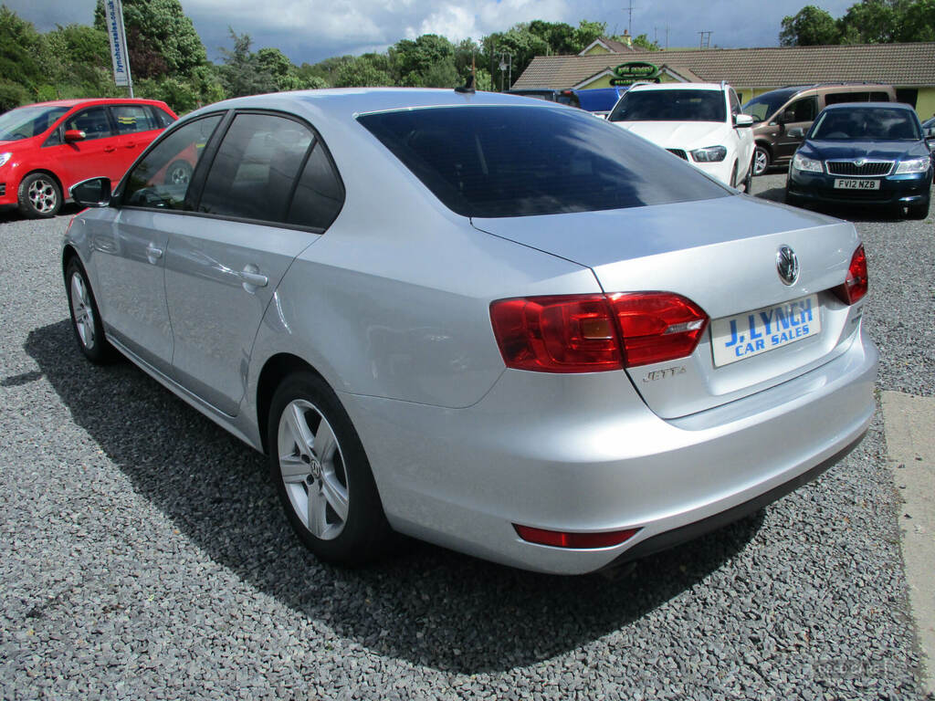 Volkswagen Jetta 1.6 Tdi Cr Bluemotion Tech S Silver #5