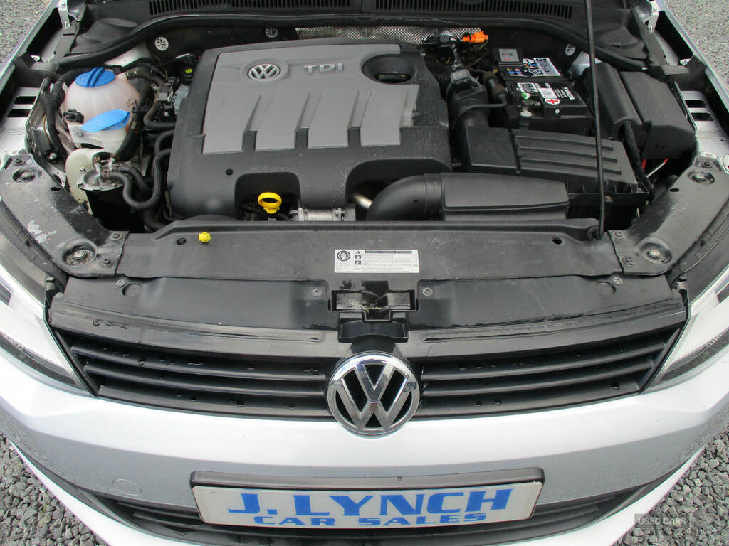 Volkswagen Jetta Tdi Bluemotion Tech Se Blue #14
