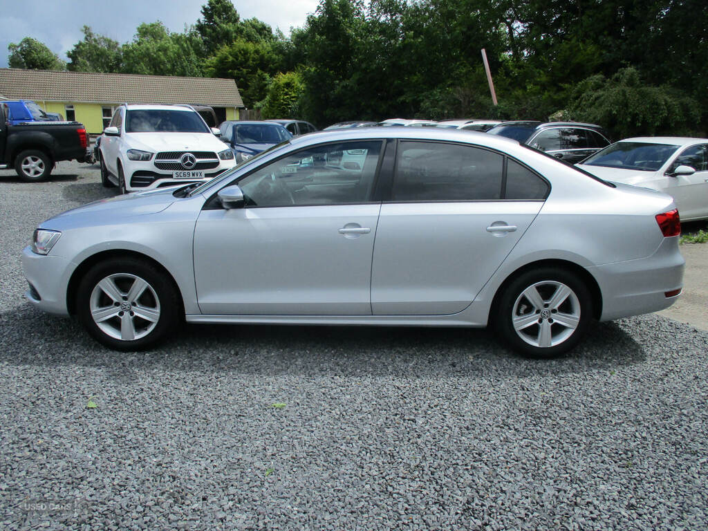Volkswagen Jetta 1.6 Tdi Cr Bluemotion Tech S Silver #6
