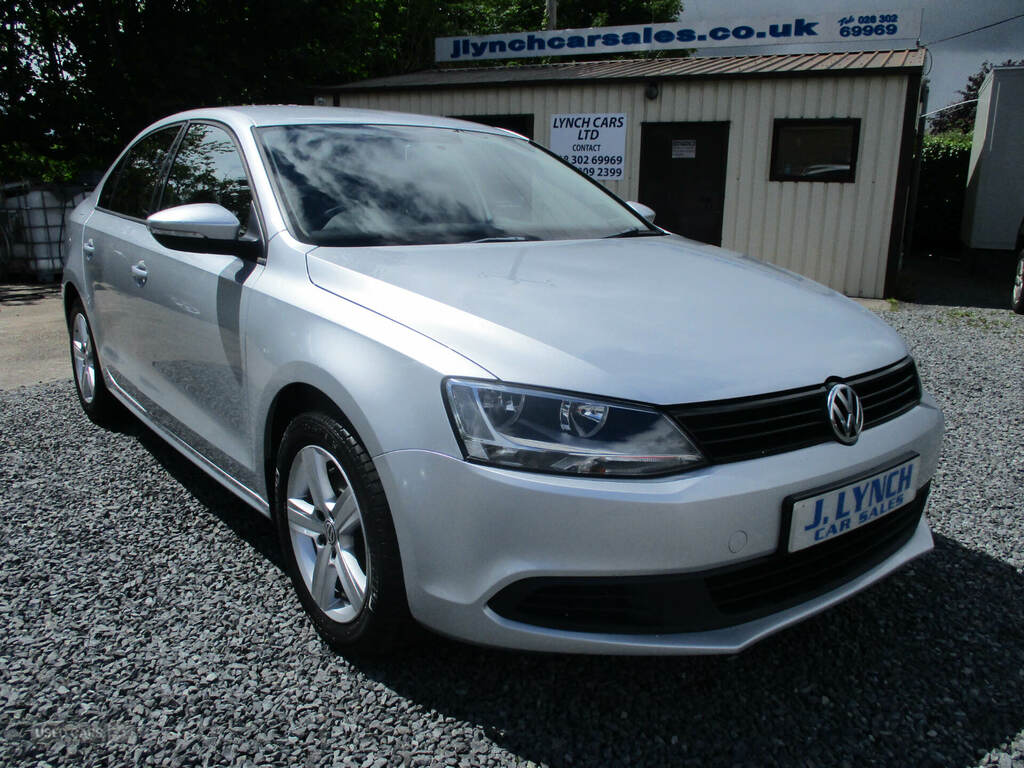 Volkswagen Jetta 1.6 Tdi Cr Bluemotion Tech S Silver