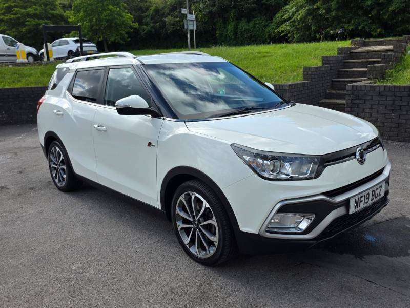 SsangYong Tivoli 1.6 D Ultimate 4X4 - 2019 19 White #4