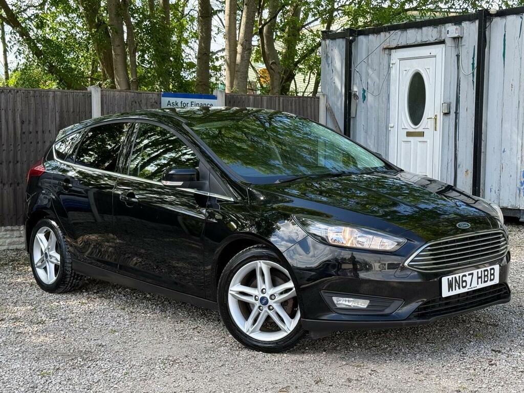 Ford Focus Hatchback 1.0T Ecoboost Zetec Edition Euro 6 Ss Black