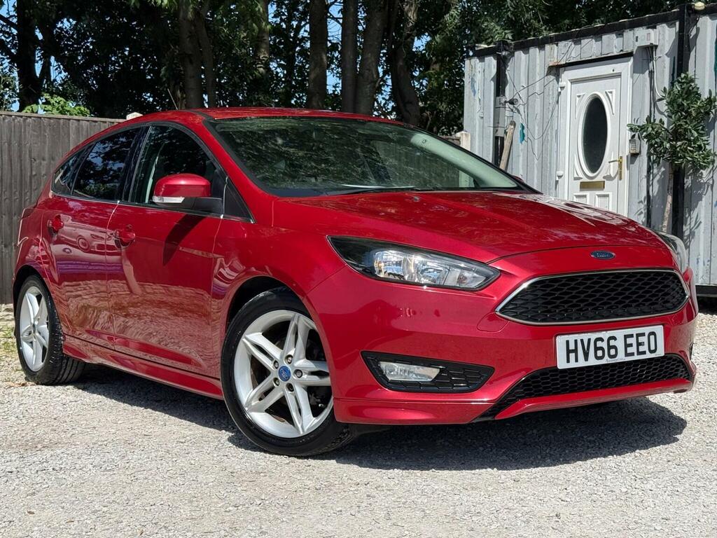 Ford Focus Hatchback 1.0T Ecoboost Zetec S Euro 6 Ss Red