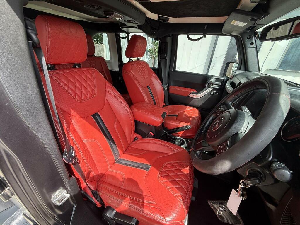 Jeep Wrangler Suv 2.8 Crd Sahara 4Wd Euro 5 201515 Black #3