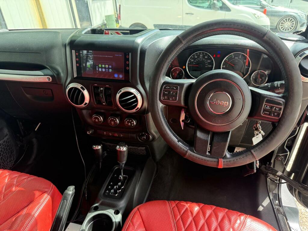 Jeep Wrangler Suv 2.8 Crd Sahara 4Wd Euro 5 201515 Black #2