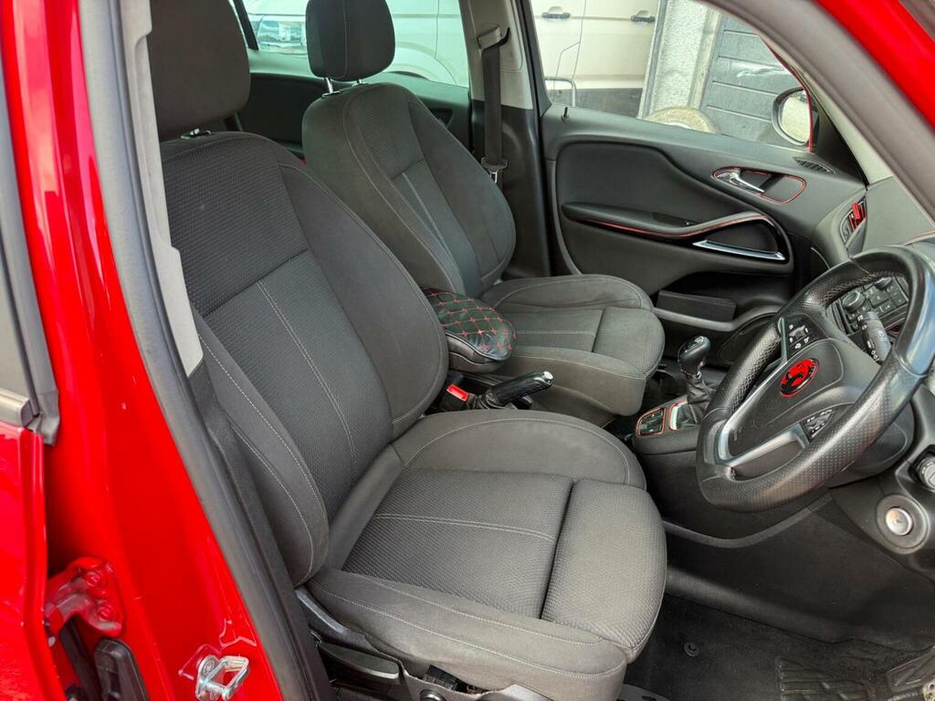 Vauxhall Zafira Tourer Mpv 2.0 Cdti Sri Euro 5 201414 Red #3