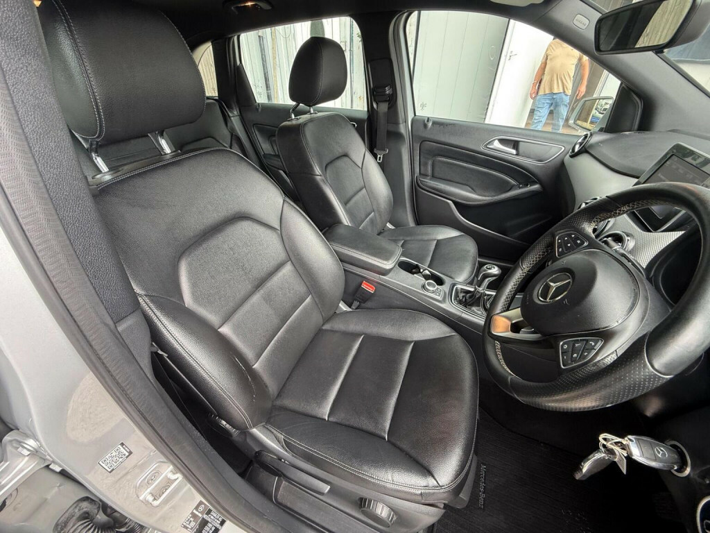 Mercedes-Benz B Class B180 Cdi Amg Line Black #55