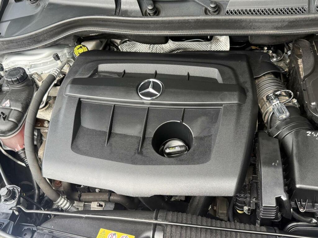 Mercedes-Benz B Class B180 Cdi Amg Line Black #52