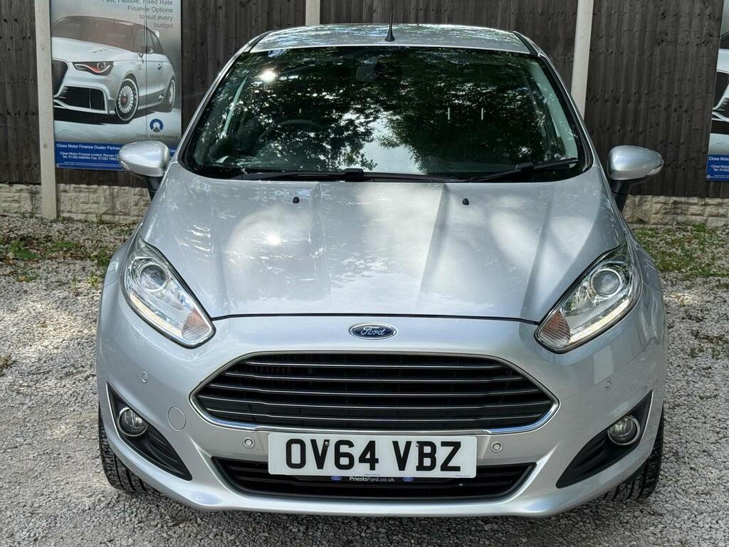 Ford Fiesta Hatchback Silver #32