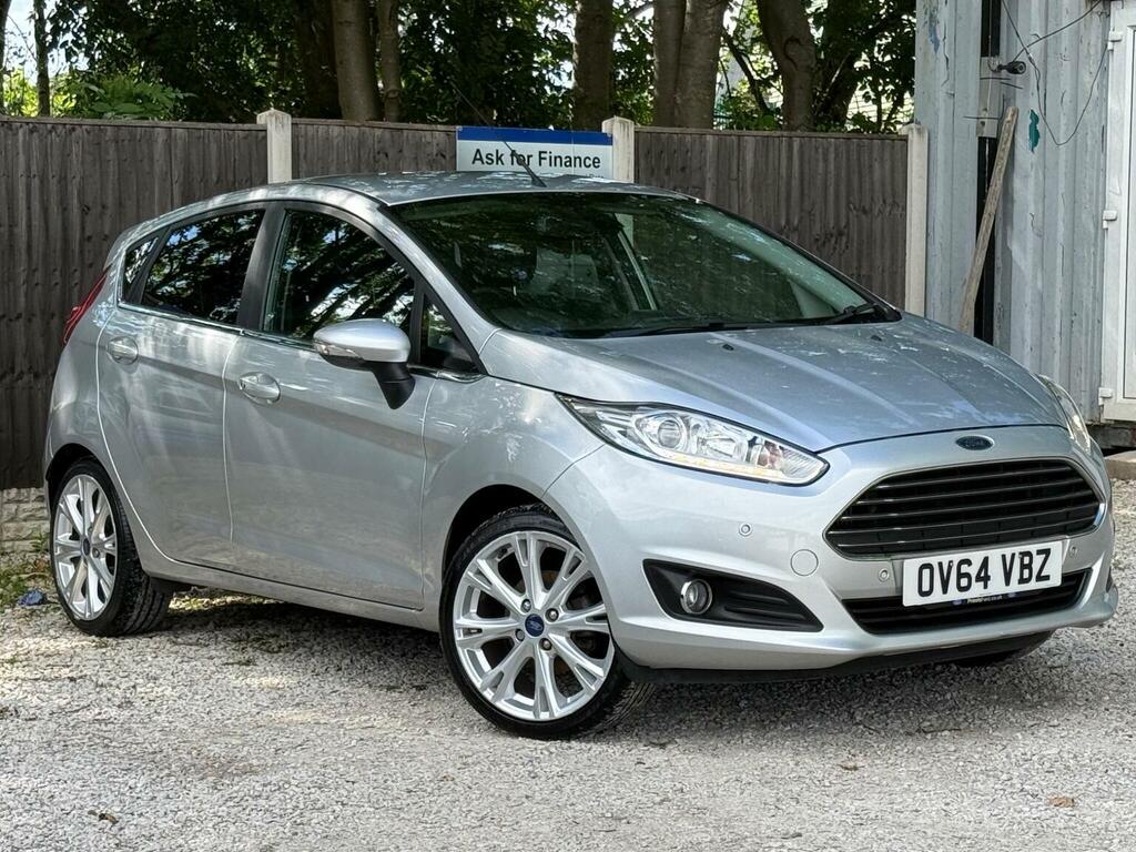 Ford Fiesta Hatchback Silver #1