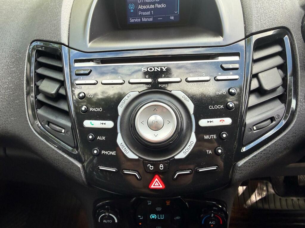 Ford Fiesta Hatchback Silver #41