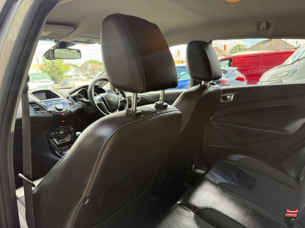 Ford Fiesta Hatchback Silver #24
