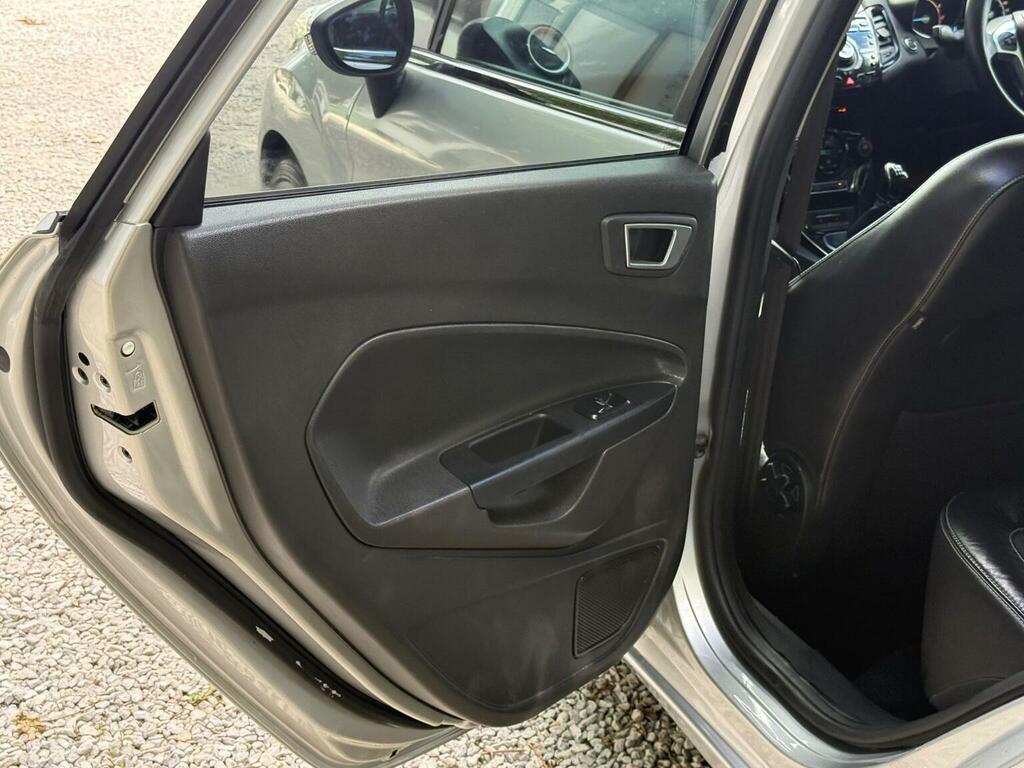 Ford Fiesta Hatchback Silver #25