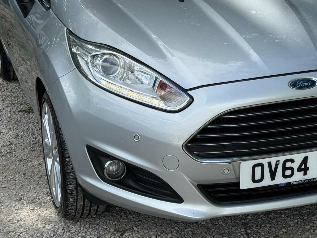 Ford Fiesta Hatchback Silver #33
