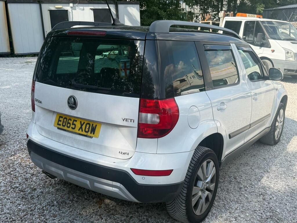 Skoda Yeti 2.0 Tdi Se L Outdoor Dsg 4Wd Euro 6 Ss White #6