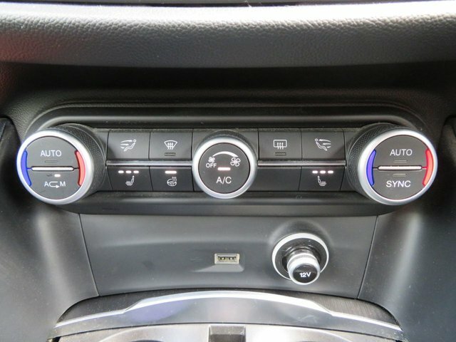 Alfa Romeo Stelvio 2018 2.0T Super Suv Q4 All Wh Red #2