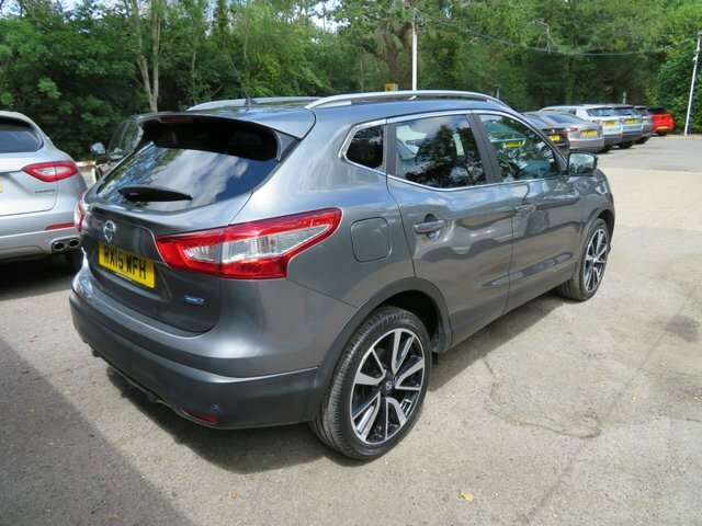 Nissan Qashqai 2015 1.5 Dci Tekna Suv 2Wd Euro Grey #3