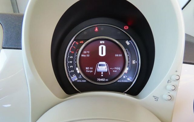 Fiat 500 2018 1.2 Collezione Fall Hatchback Manu LA18UGJ White #3